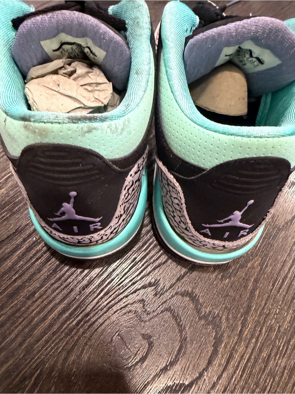 Jordan Black and Bleached Turquoise (Tiffany Blue) Jordan 3s Sneakers size 5Y - Picture 9 of 10